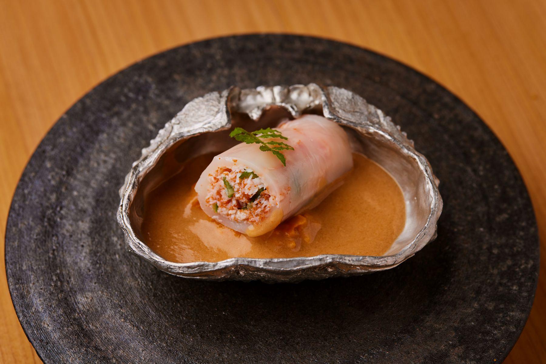 主廚Frankie將法國料理的優雅與日本料理的純淨與細膩和諧結合。(參考圖片)