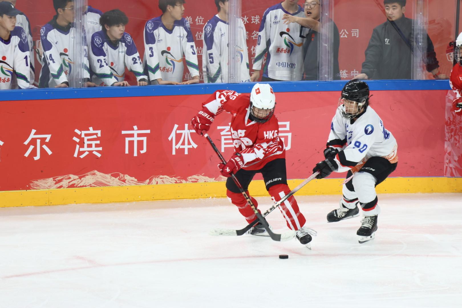 U16港隊先於小組賽先後以2:1擊敗北京冰協、5:0輕取哈爾濱及9:1大勝黑龍江;繼而在排位賽以6:0及5:1連贏吉林及齊齊哈爾;最後一仗面對實力最強的北京,則以0:4落敗,但仍摘下亞軍,綜合測試名次後,確認獲得賽事的第2名,成績斐然。