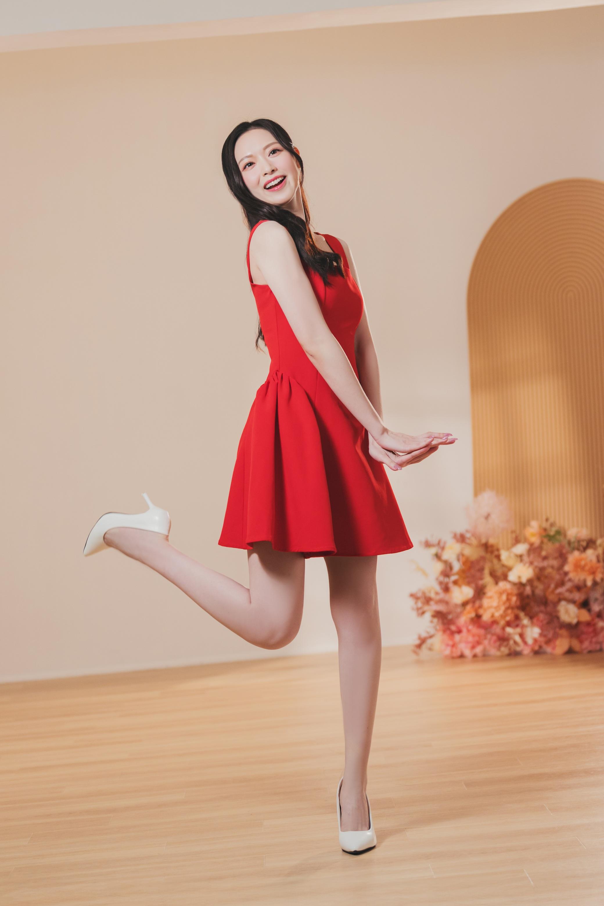 馮盈盈大跳鈣質舞。