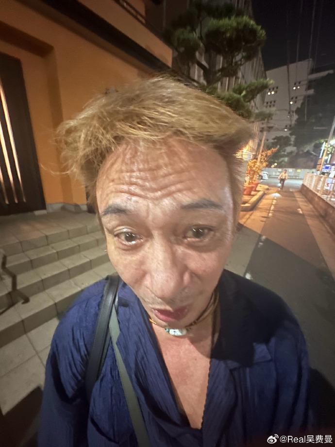 素顏兼臉帶雀斑的吳鎮宇。