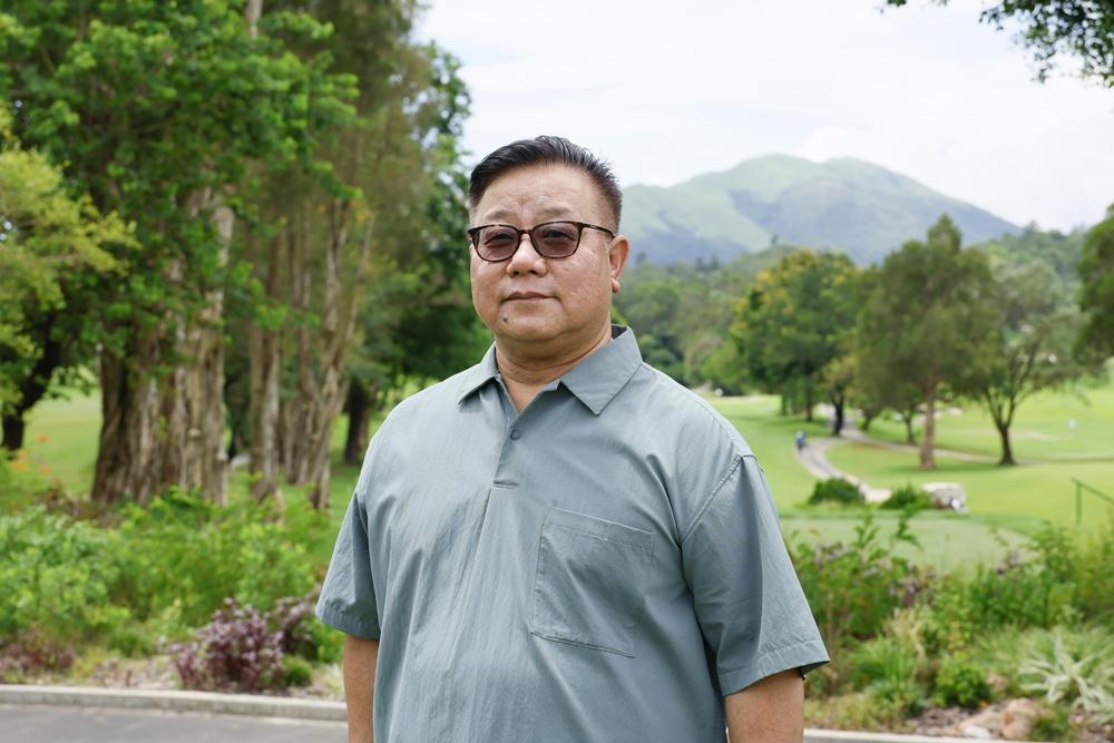 樂群社會服務處總幹事黃萬成指,計劃更重要的是為孩子們打開眼界,創造改變的契機。(香港哥爾夫球會提供)