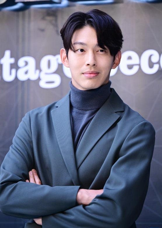 偶像出身的崔正元,涉騷擾前女友。