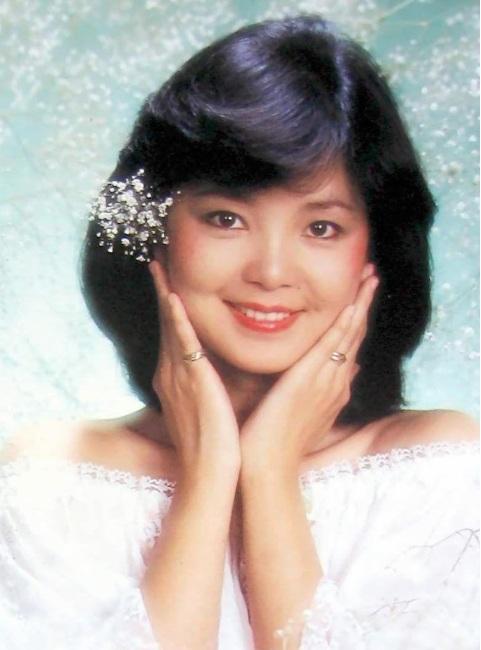 講座會提到鄧麗君獻唱《夜來香》。