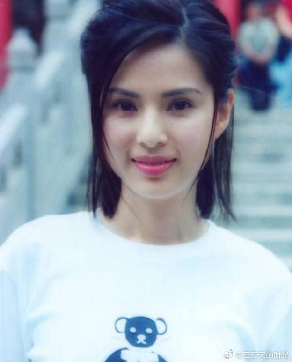 李若彤入行後工作不斷,但很快就息影。