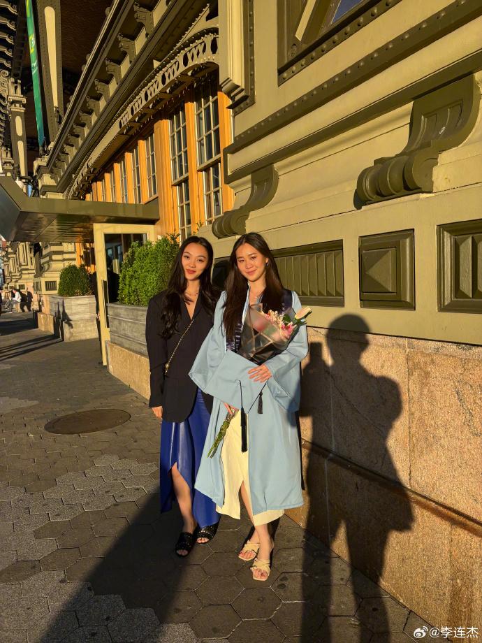 李連杰的大女Jane和Jada。