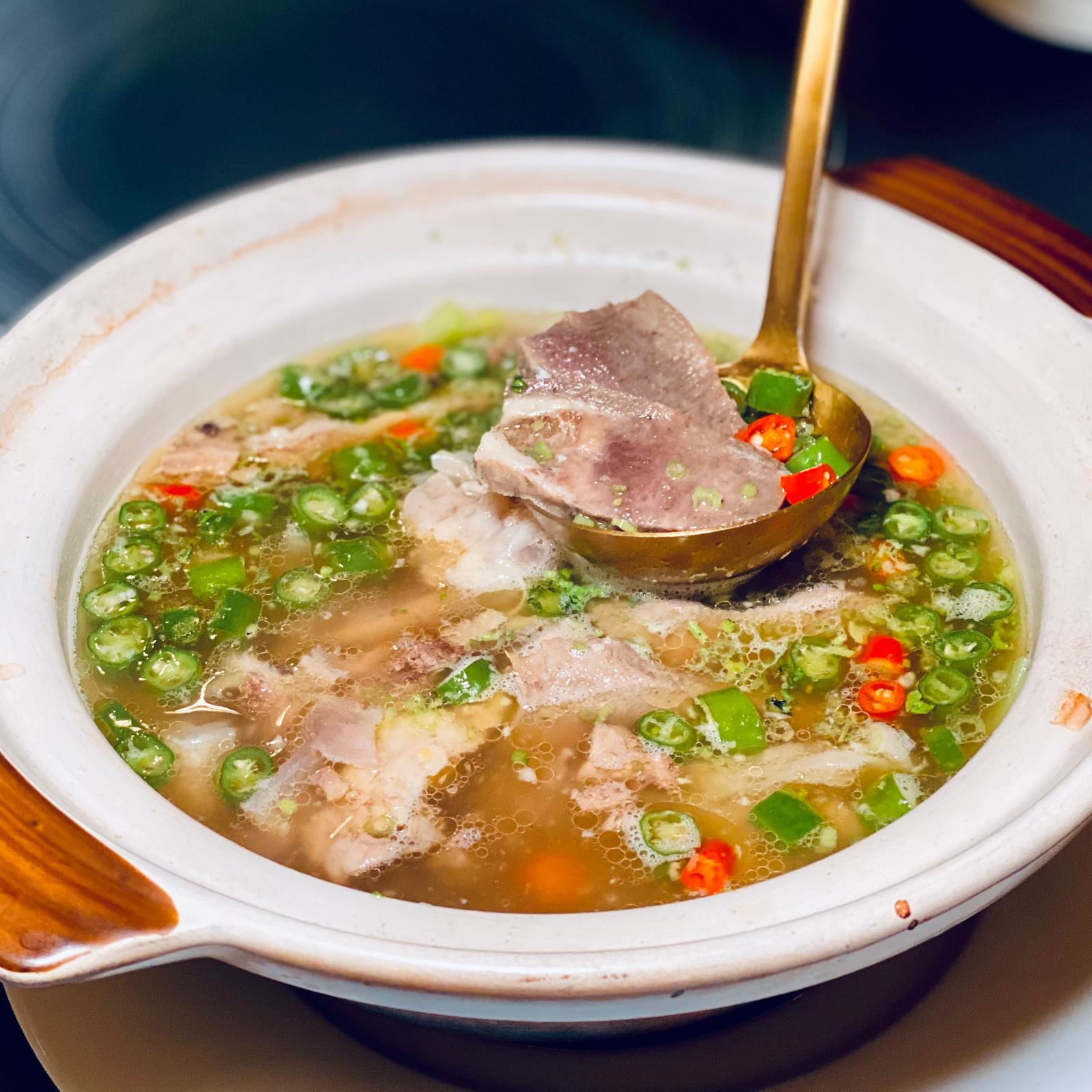 椒香清湯腩(本報飲食專欄作家小春提供)