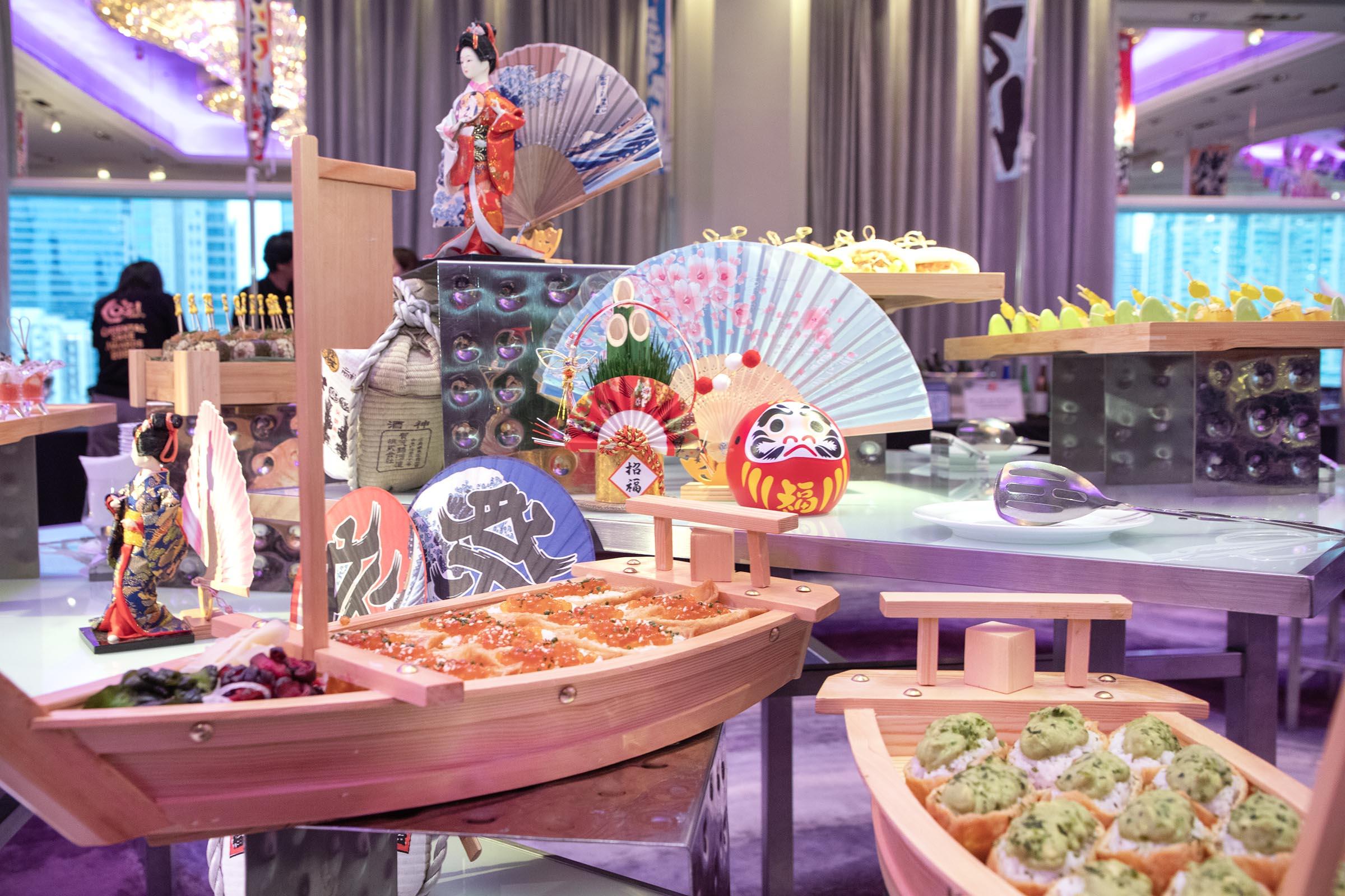 現場不僅有各式各類的美酒,更無限量供應佳餚,讓參加者盡享醇酒佳餚的體驗