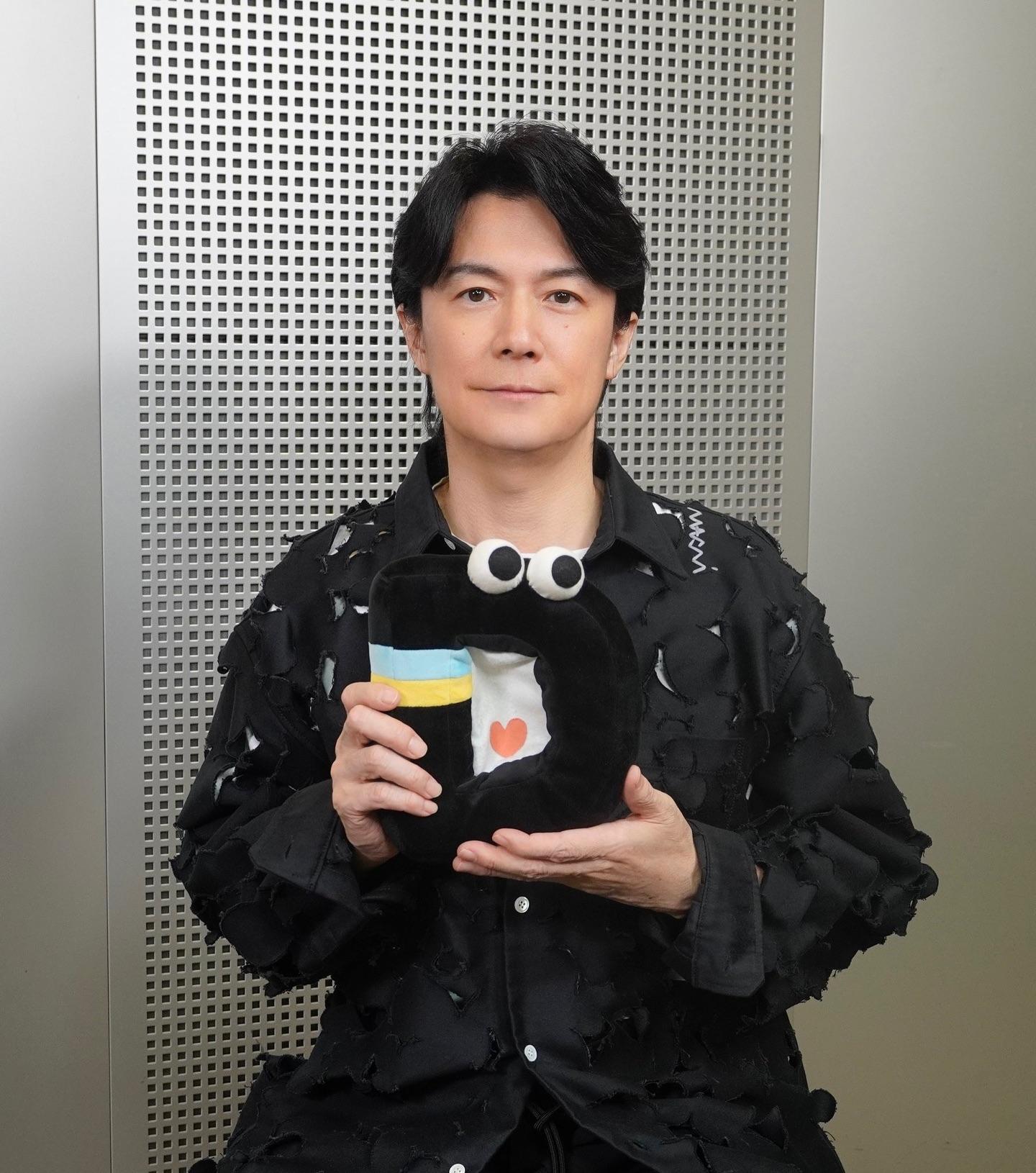 福山雅治接受《女性SEVEN》訪問,詳談了70分鐘。