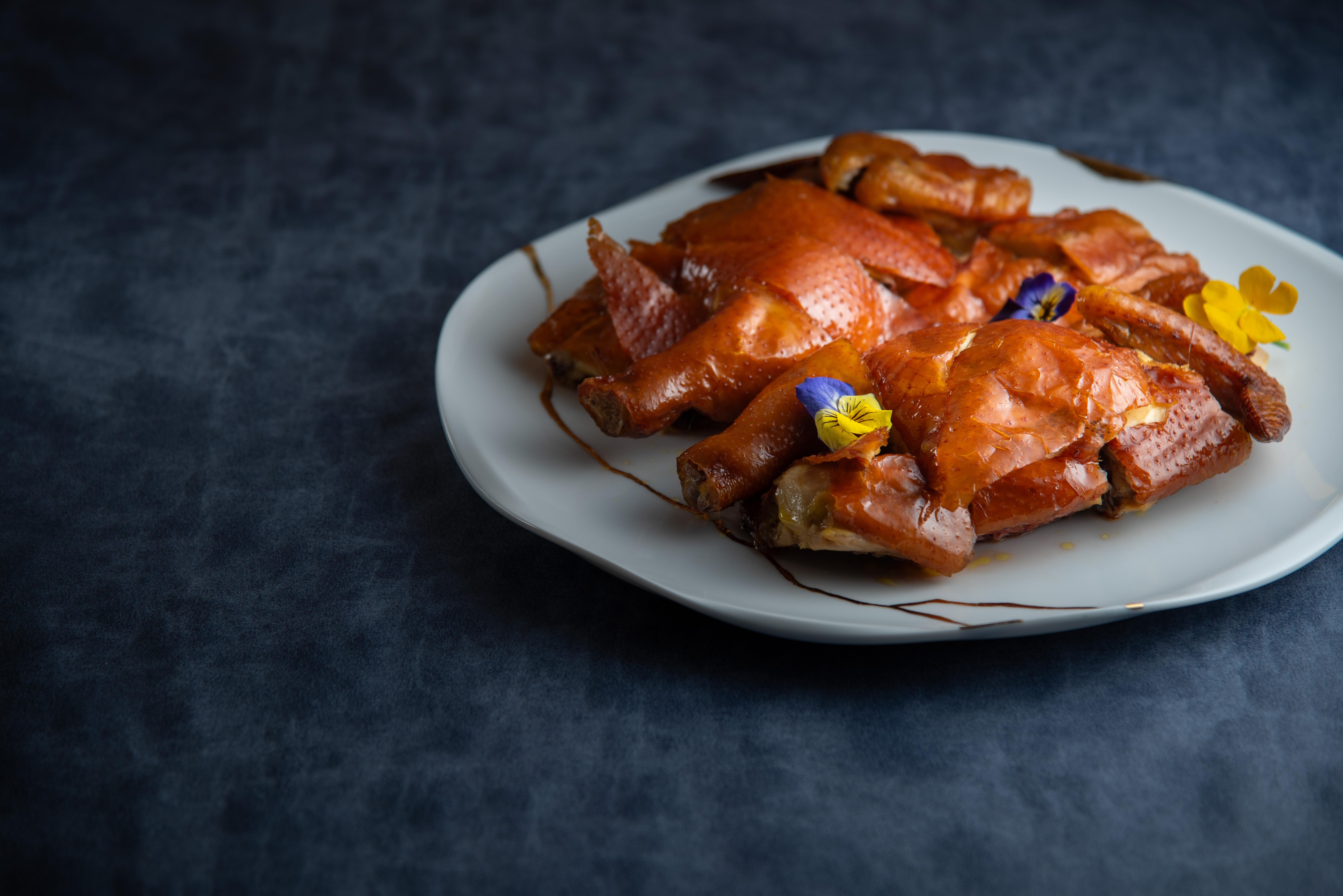 招牌菜脆皮炸子雞