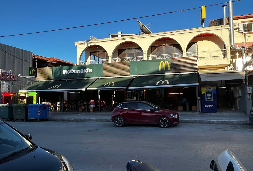 札金索斯島上的麥當勞。(互聯網)