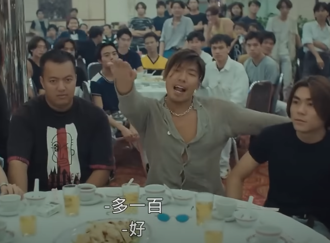 1996年港產電影《古惑仔3之隻手遮天》電影,由張耀揚演出的反派角色「烏鴉」與鄭伊健飾演的主角陳浩南是死對頭。(影片截圖)