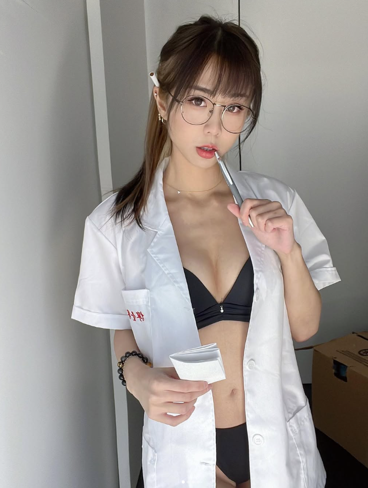 Chloe Chm/(IG@coco_chm)