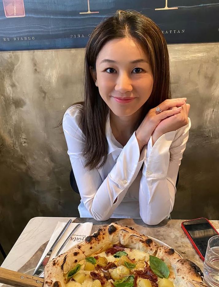 鄧麗欣Stephy盛讚陳素瑩Gloria為「女強人」(陳素瑩ig)