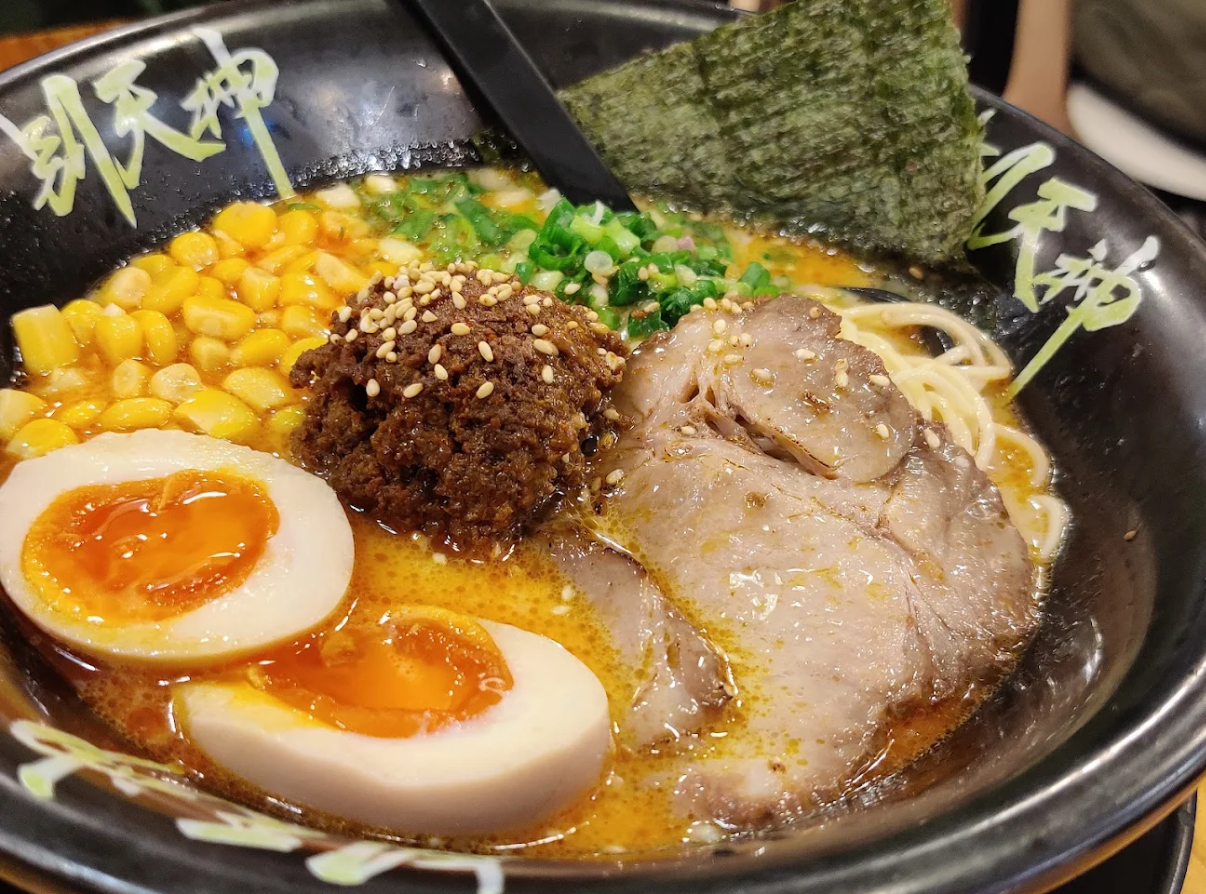 拉麵店「博多拉麵別天神」宣布即將結束位於太古康怡廣場AEON的最後分店,最後營業日為8月31日。(Google資料圖片)