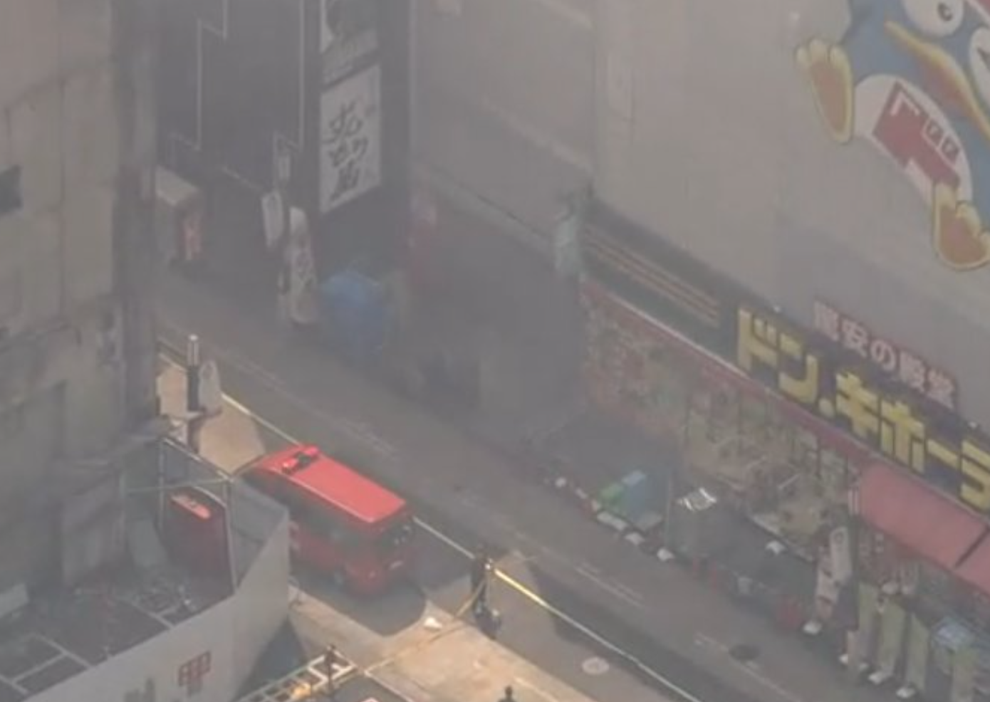 日本大阪道頓堀Donki旁一座7層建築物發生火警(X)