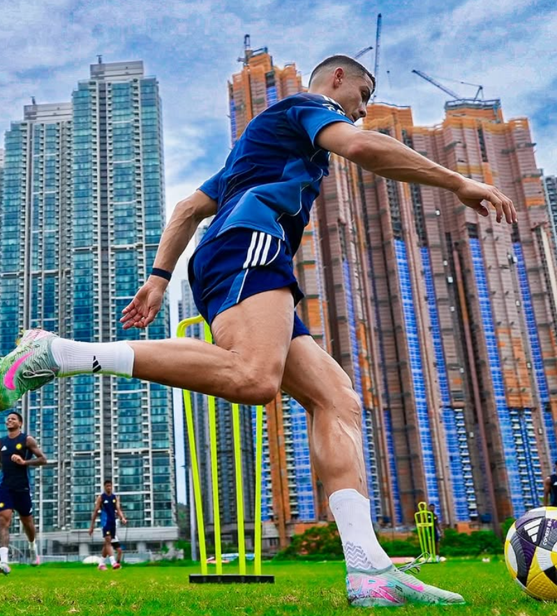 沙特超級盃|C朗拿度與艾納斯於將軍澳足球訓練中心操練。(C朗IG)