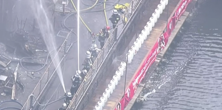 日本大阪道頓堀Donki旁一座7層建築物發生火警(網上圖片)