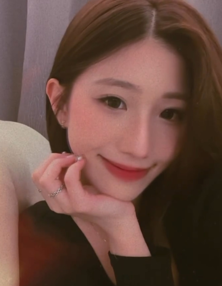 MC緋聞女友Cherry(IG@_cherryyylam)