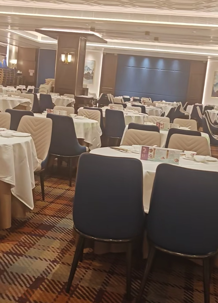 有網民周三於facebook群組「香港茶餐廳及美食關注組」發帖,分享自己晚市光顧一酒樓的冷清情況。
