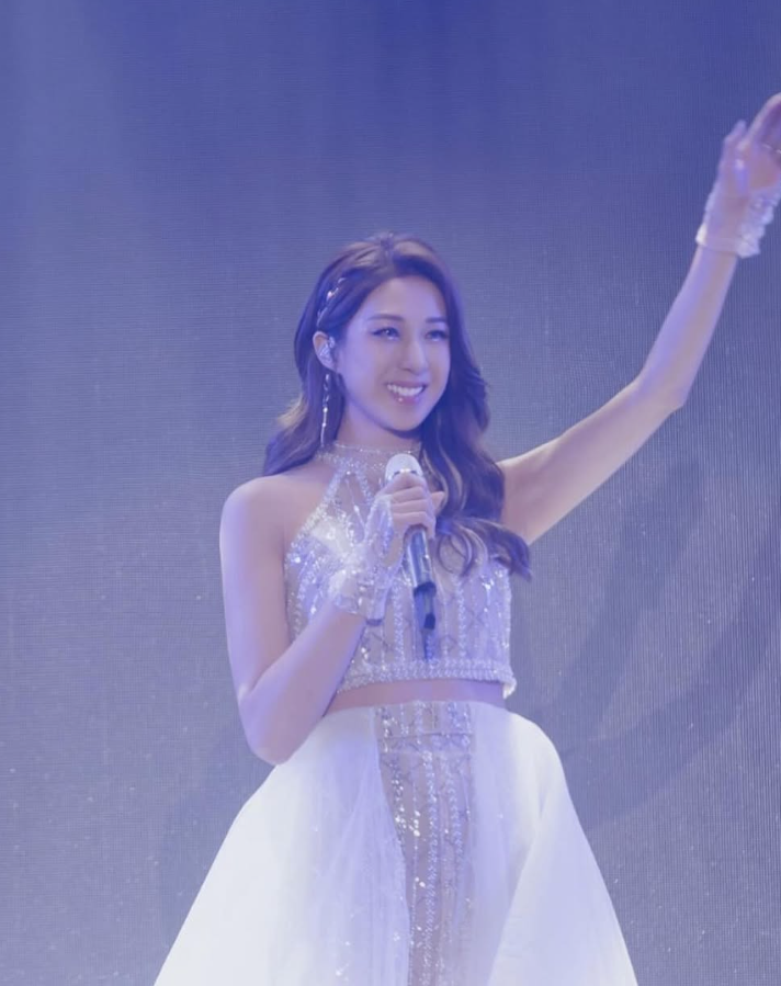 鍾嘉欣IG@chungkayanlinda