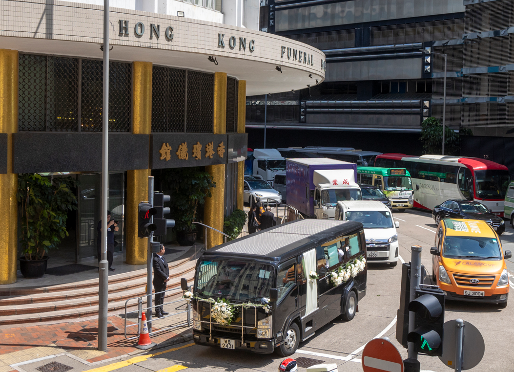 香港樹仁大學創校校監胡鴻烈逝世,今日早上出殯,與亡妻鍾期榮合葬跑馬地香港墳場(樹仁大學提供)