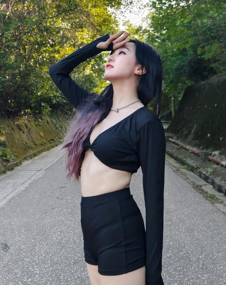 甄采浠(IG@carisayan123)