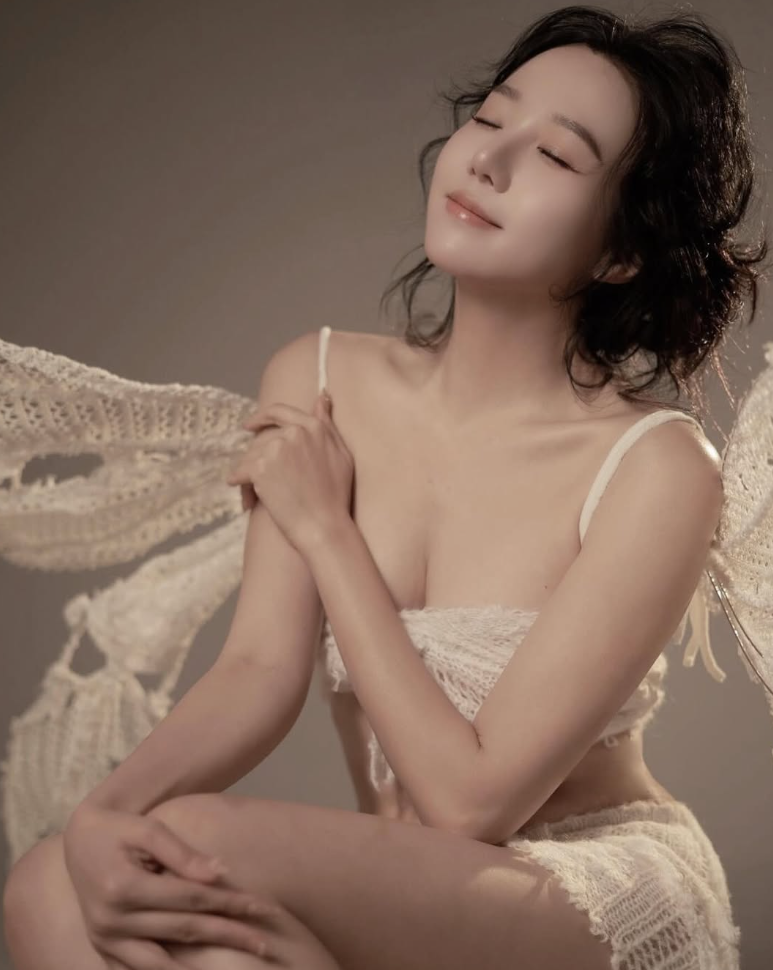 甄采浠(IG@carisayan123)