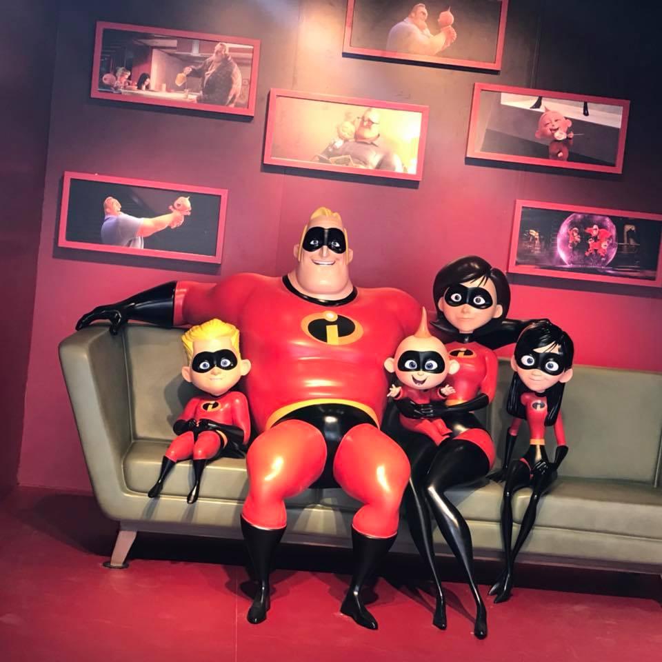 楊潮凱一家非常神似《超人特攻隊》。