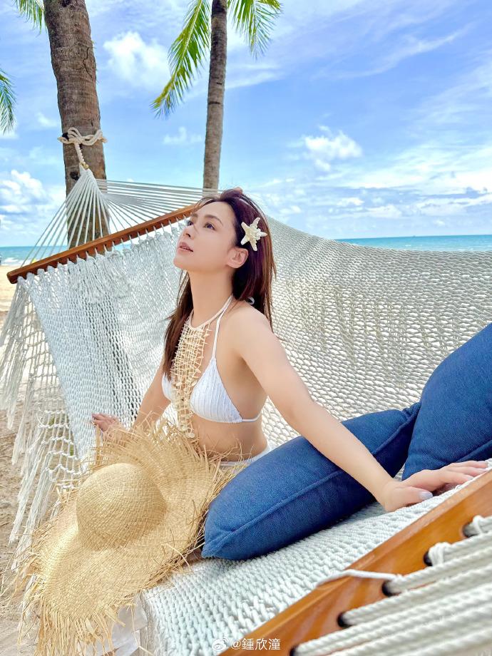 走肥阿嬌身材婀娜。