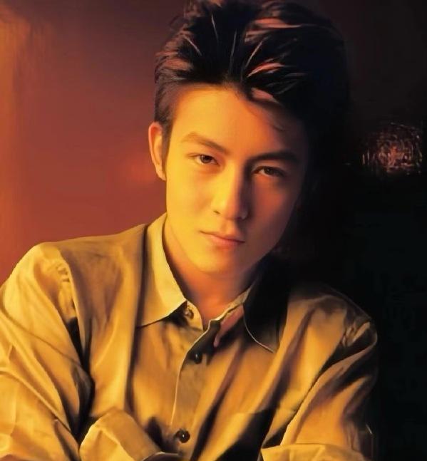 王晶指,陳冠希所屬是溫哥華華人明星二代圈子,如謝霆鋒都是來自哪個圈子,私生活相對開放。