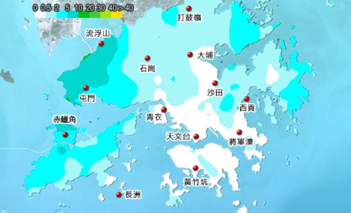 本港地區今日天氣預測大致多雲,間中有驟雨及幾陣狂風雷暴,初時部分地區雨勢頗大。最高氣溫約30度。(香港天文台)