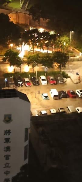 將軍澳敬賢里。(FB/車cam L(香港群組))