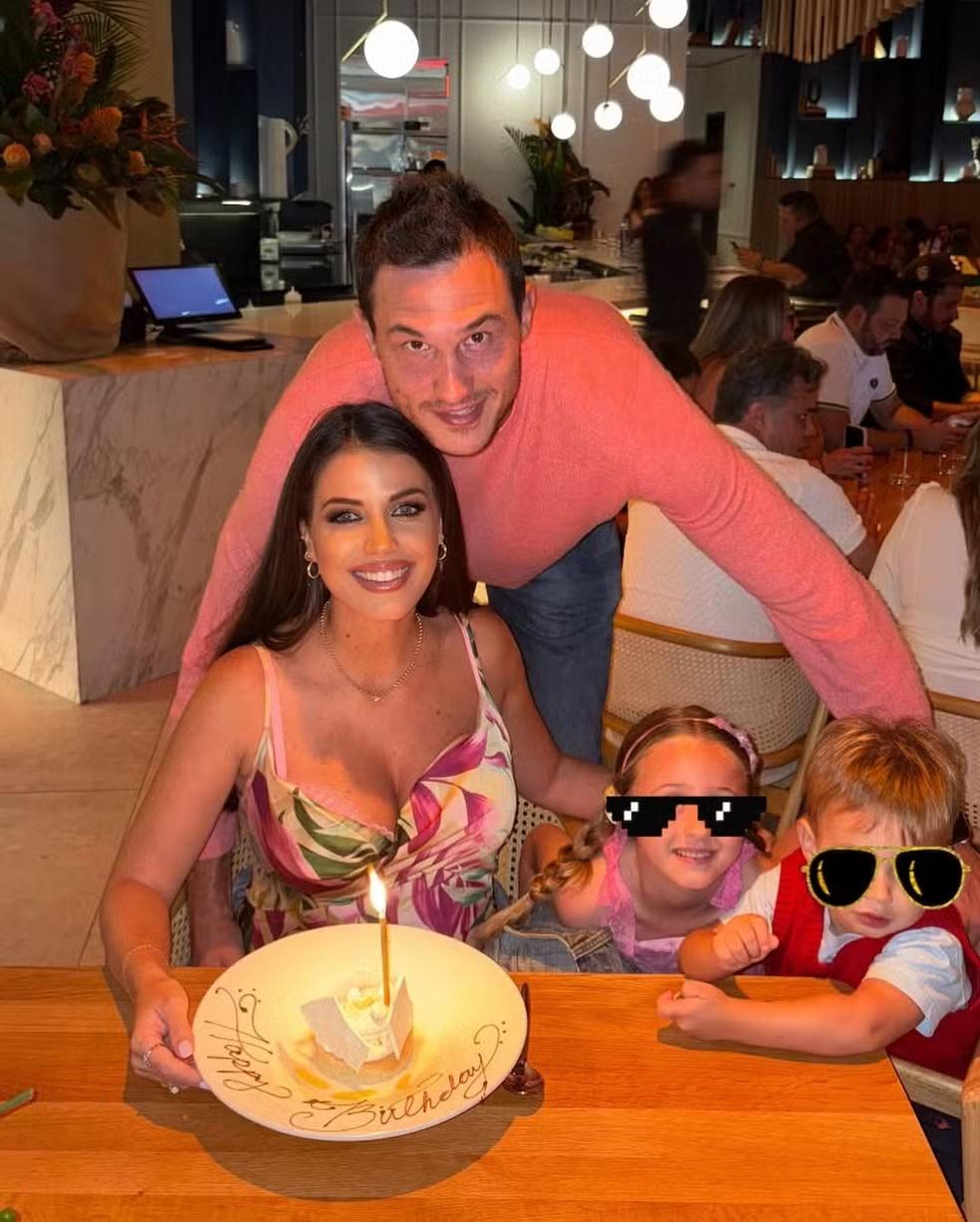 Eleonora Boi、Danilo Gallinari與2名孩子。(IG)