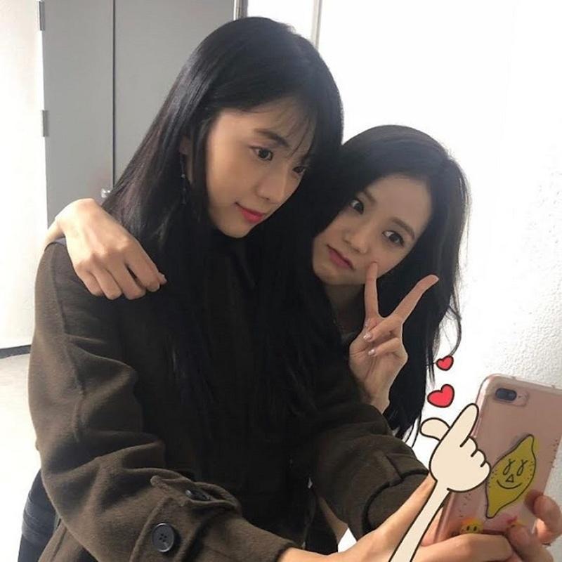 智允自言與妹妹關係好好,自小到大都好親密。