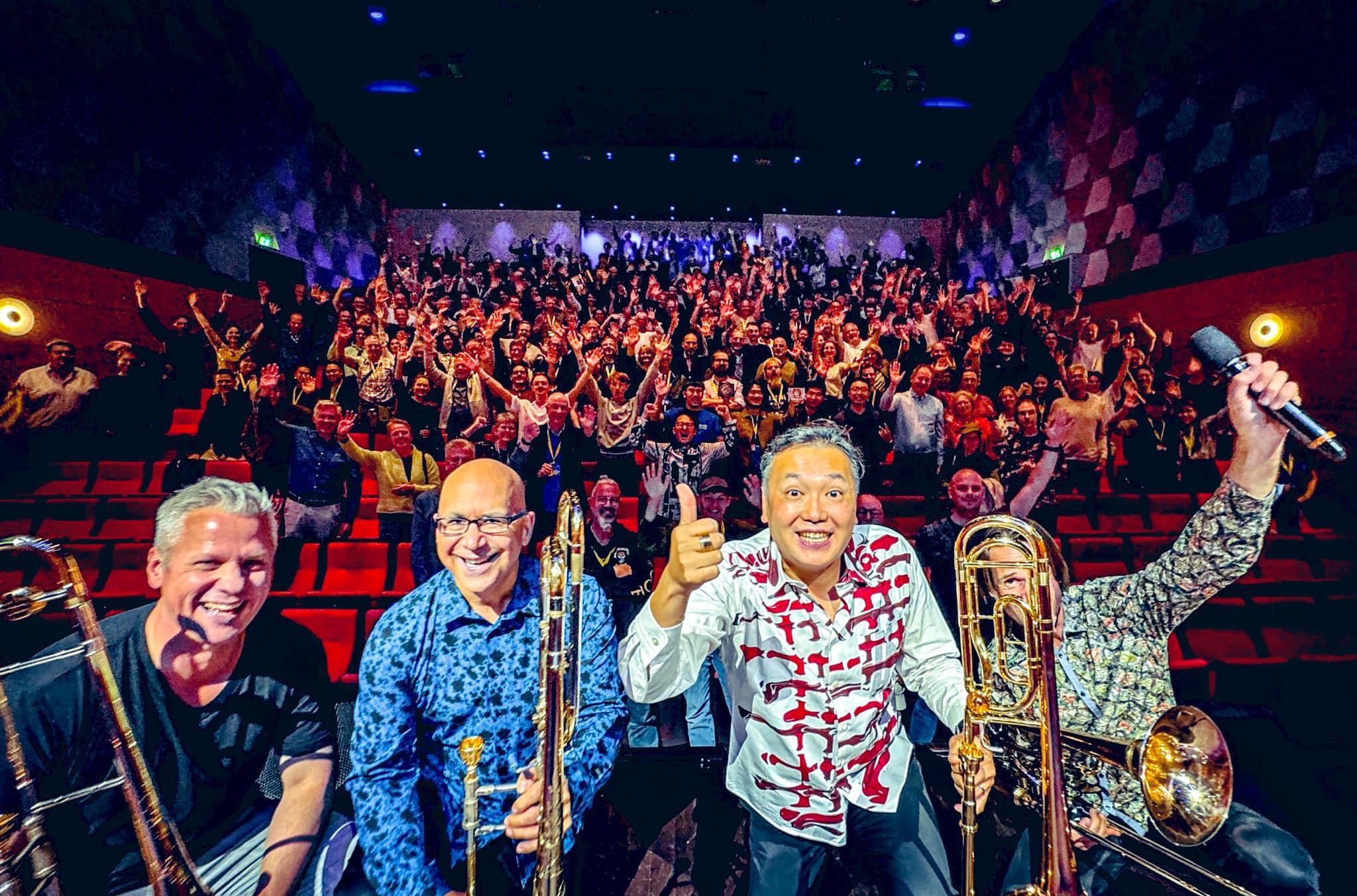 SLIDE MONSTERS已經在全球多個地方演出,獲得非常高的評價。