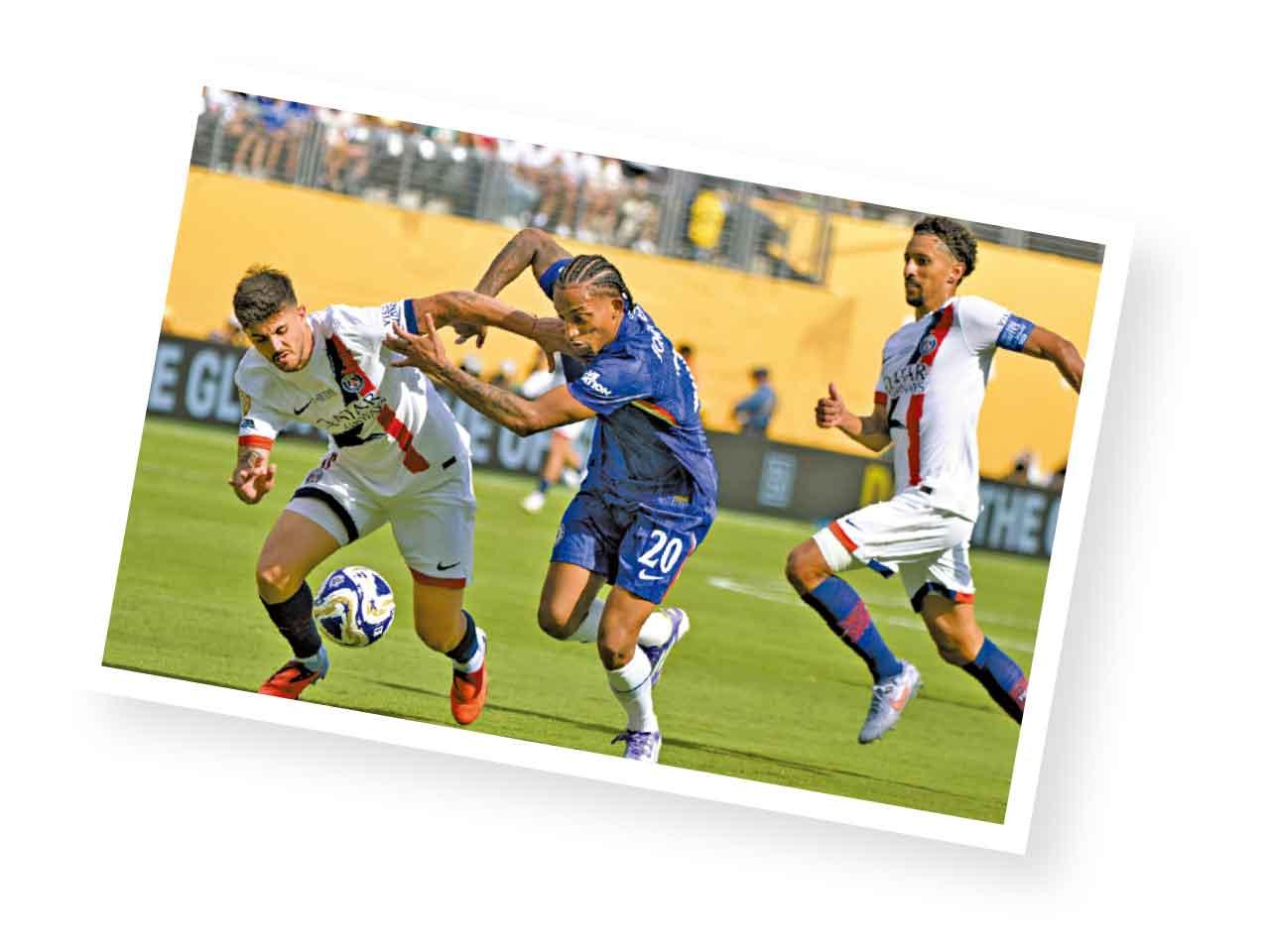 祖奧柏度(中)表現對辦。