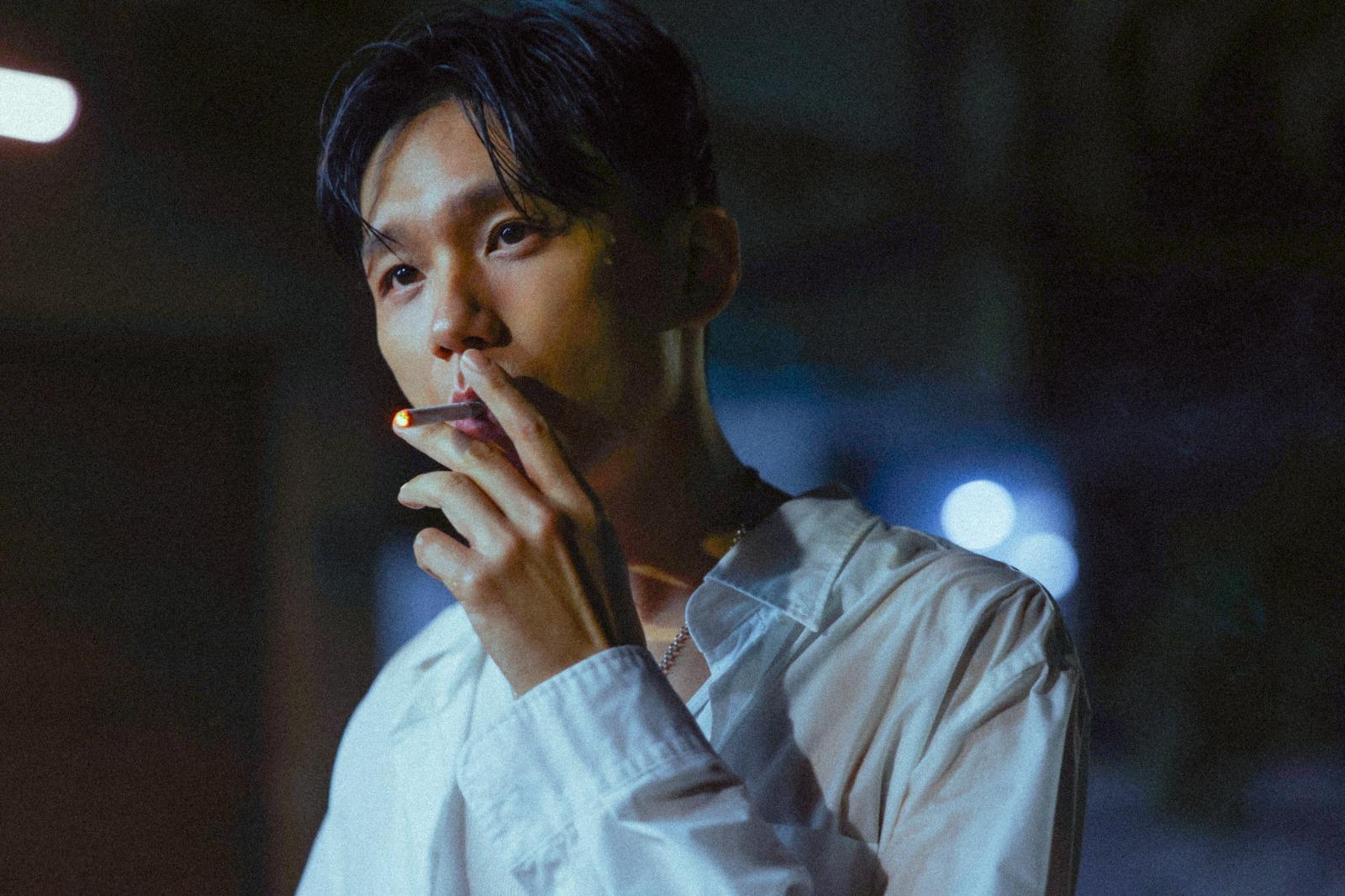 小野勁爽快,一口答應拍今次MV。