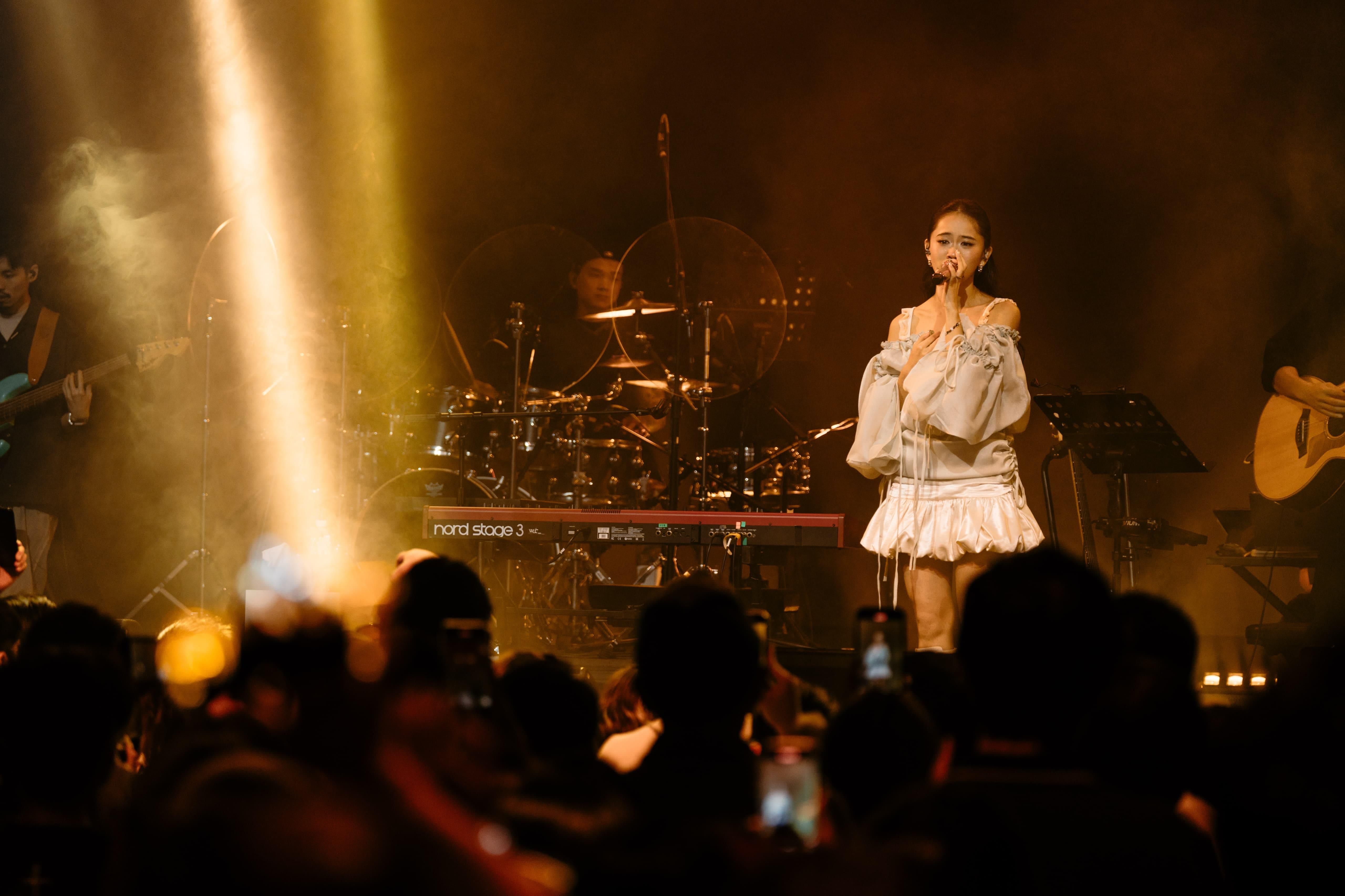 張天穎日前正日生日舉行入行以來首個個人演唱會《張天穎本故事不純屬虛構 演唱會2025》