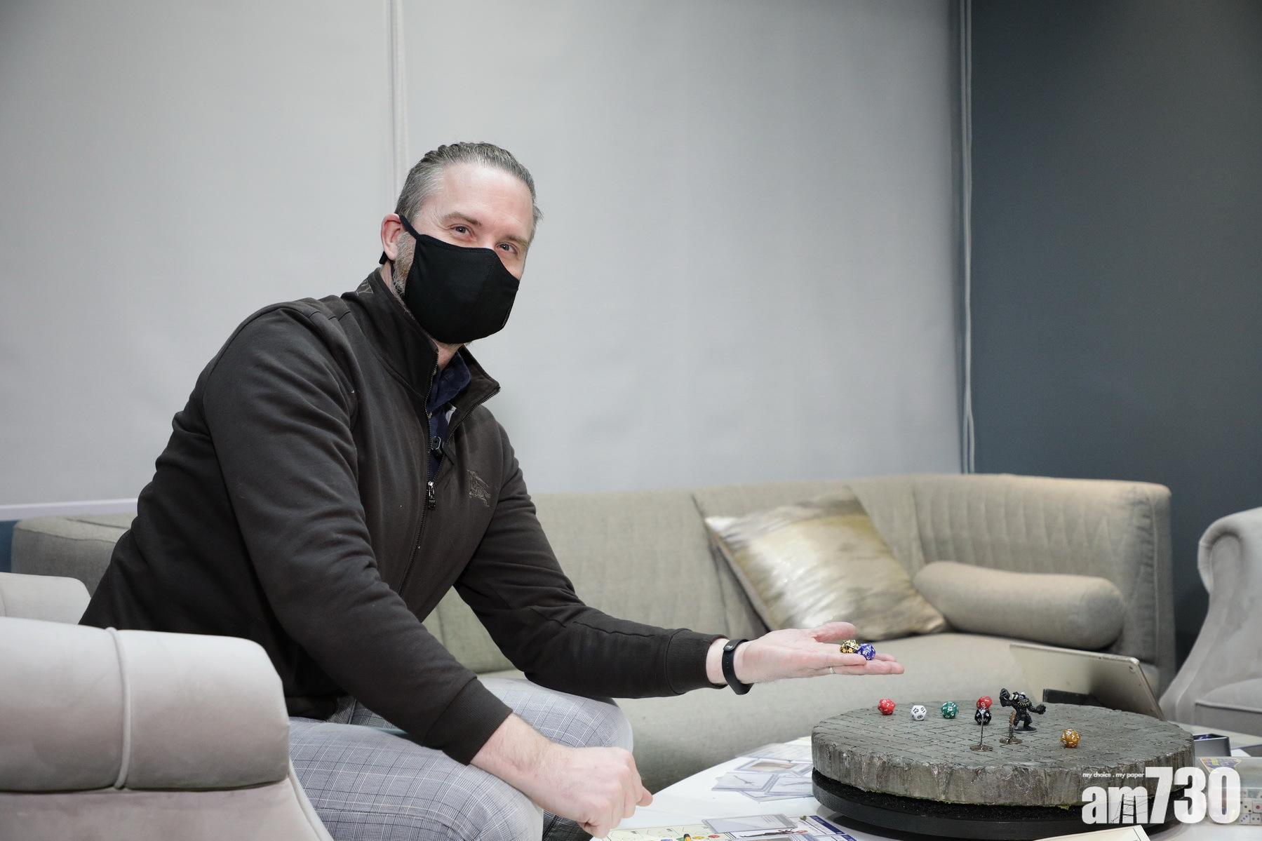 布偉傑於2018年離巢後,曾經開設教育中心。