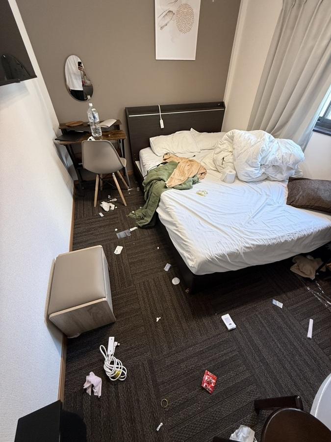 日本民宿變垃圾屋《寵物小精靈》卡包裝堆山 老闆稱是中國遊客