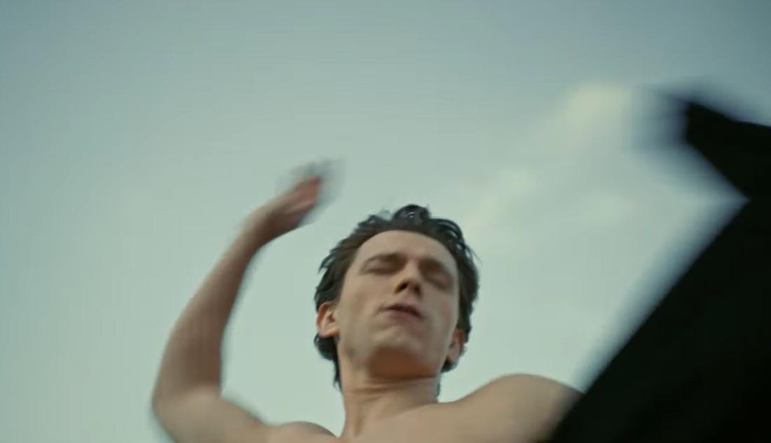 湯姆賀倫任Prada香水代言人 宣傳片由細跳到大