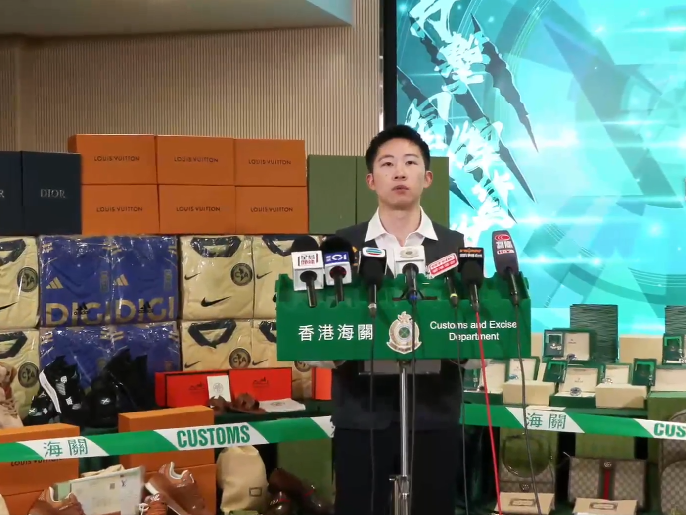 粵港澳海關聯手打擊冒牌貨,檢4400萬元貨拘5人。(香港海關Facebook)