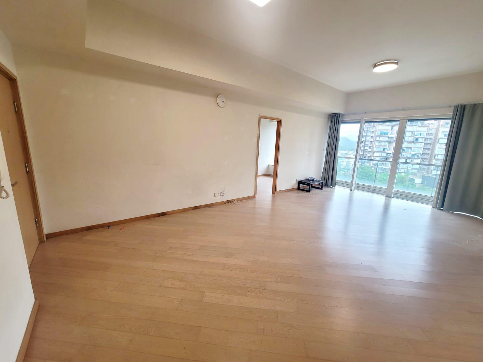 闊大客飯廳十分實用,活動空間充裕。