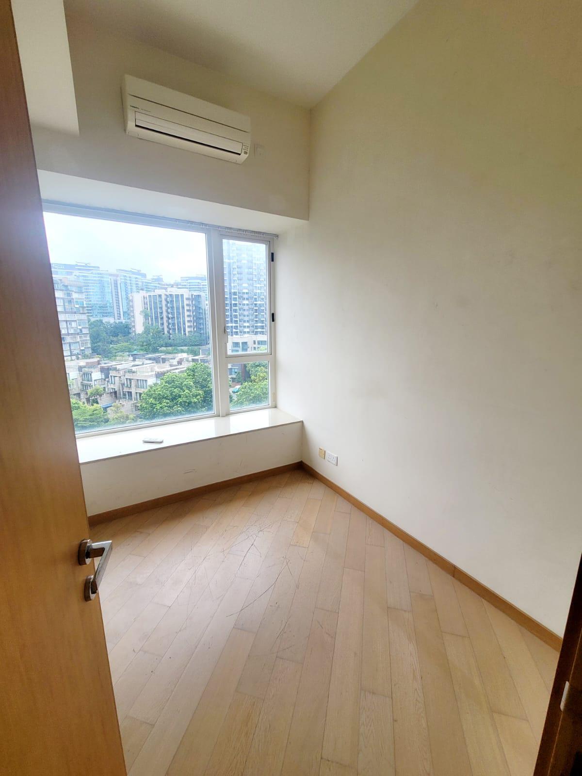 每間睡房均望清靜內園。