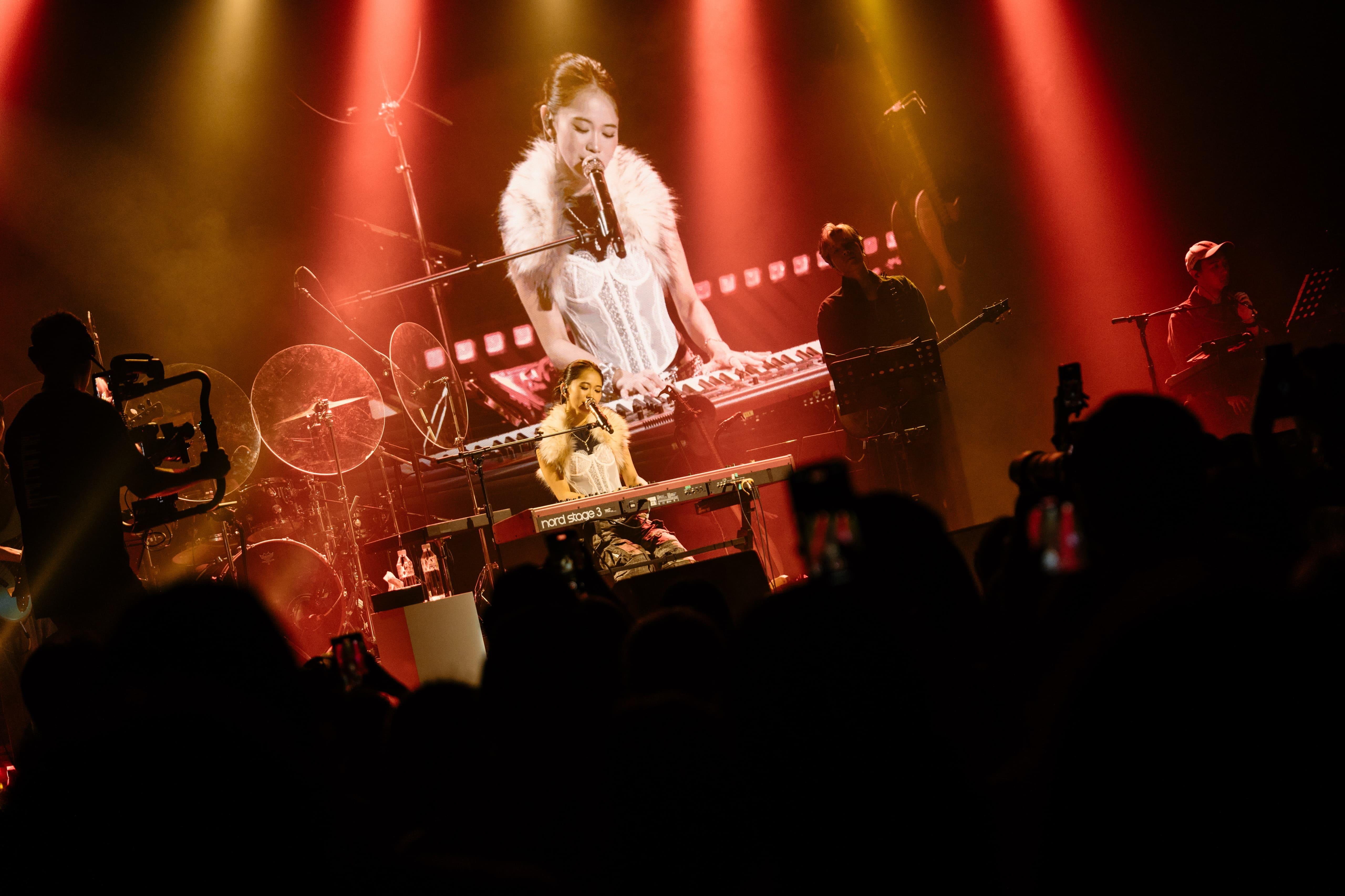 張天穎日前正日生日舉行入行以來首個個人演唱會《張天穎本故事不純屬虛構 演唱會2025》