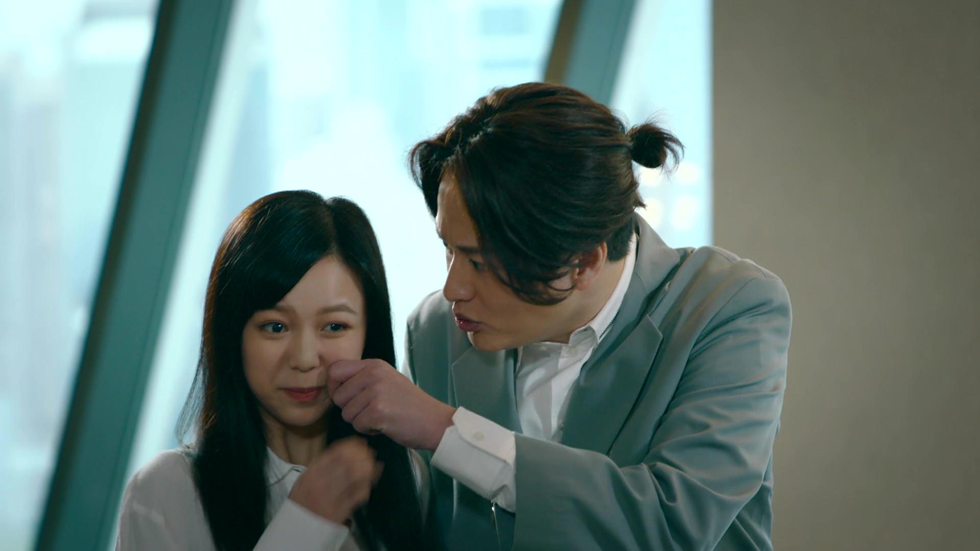 胡敏芝與謝東閔唔止有胡鬧戲份,亦有甜蜜場口。