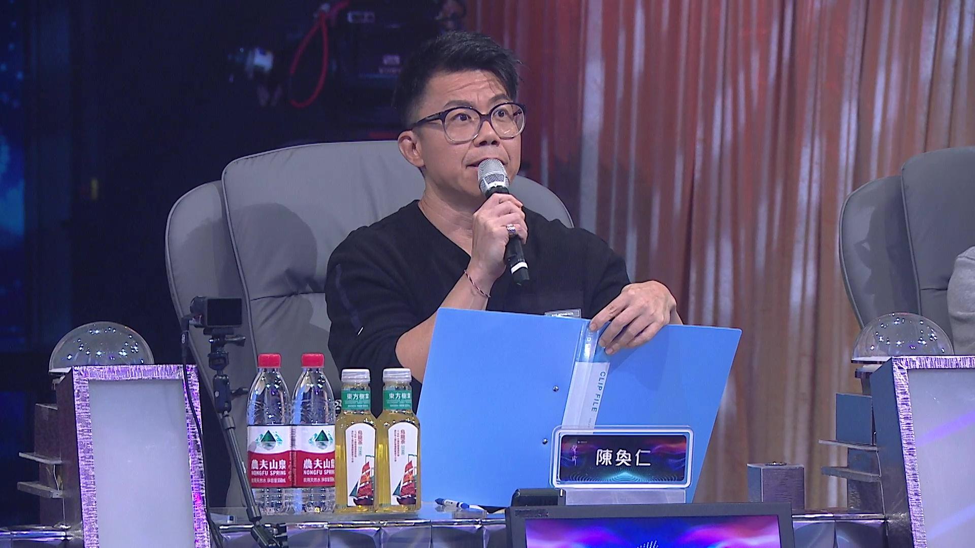 陳奐仁大讚Emily、Hubert是「最成立嘅演出」、「最完整嘅演出。