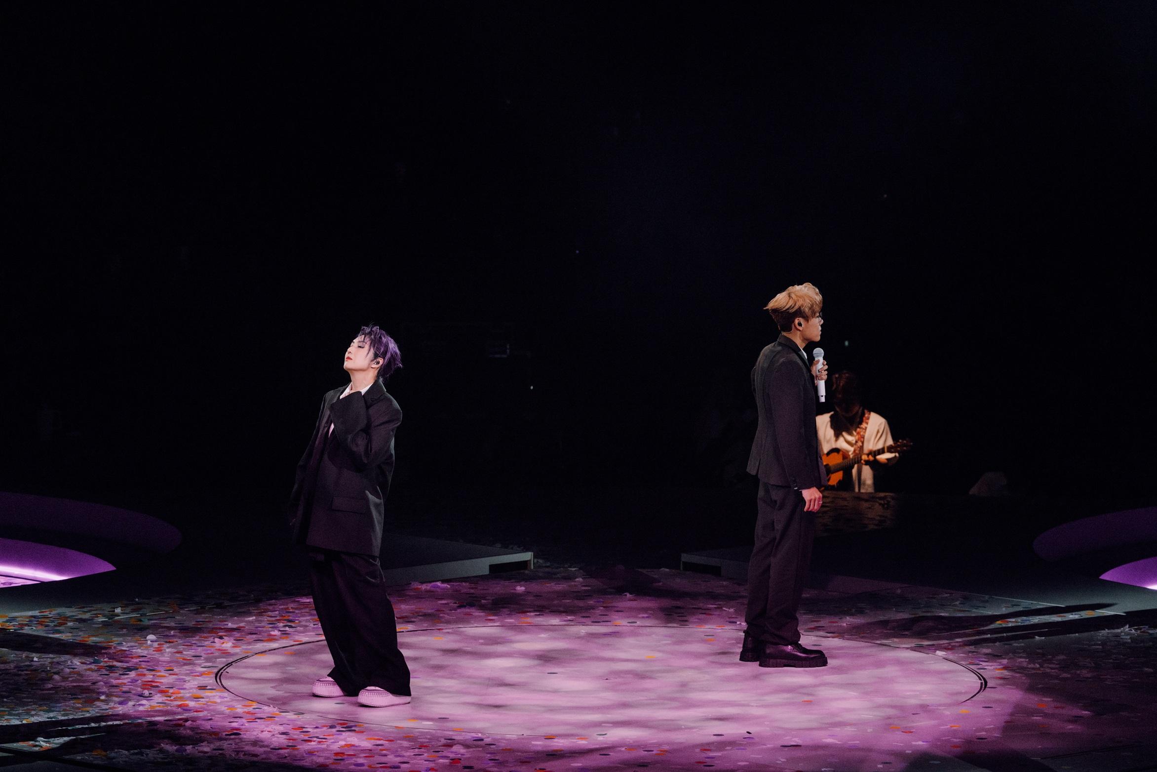 林家謙請楊千嬅擔任《White Summer 》演唱會第6場嘉賓,兩人因《余春嬌》結緣。