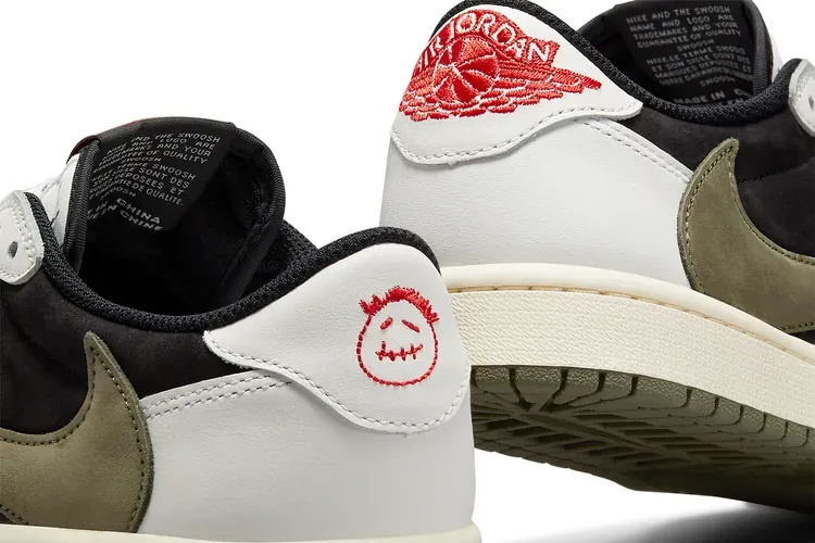 Travis用於波鞋的標誌性logo。