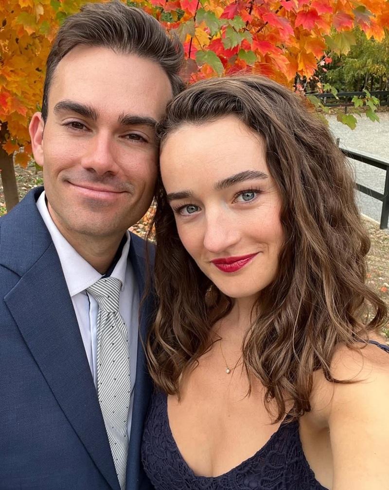 2023年11月與圈外男友結婚。